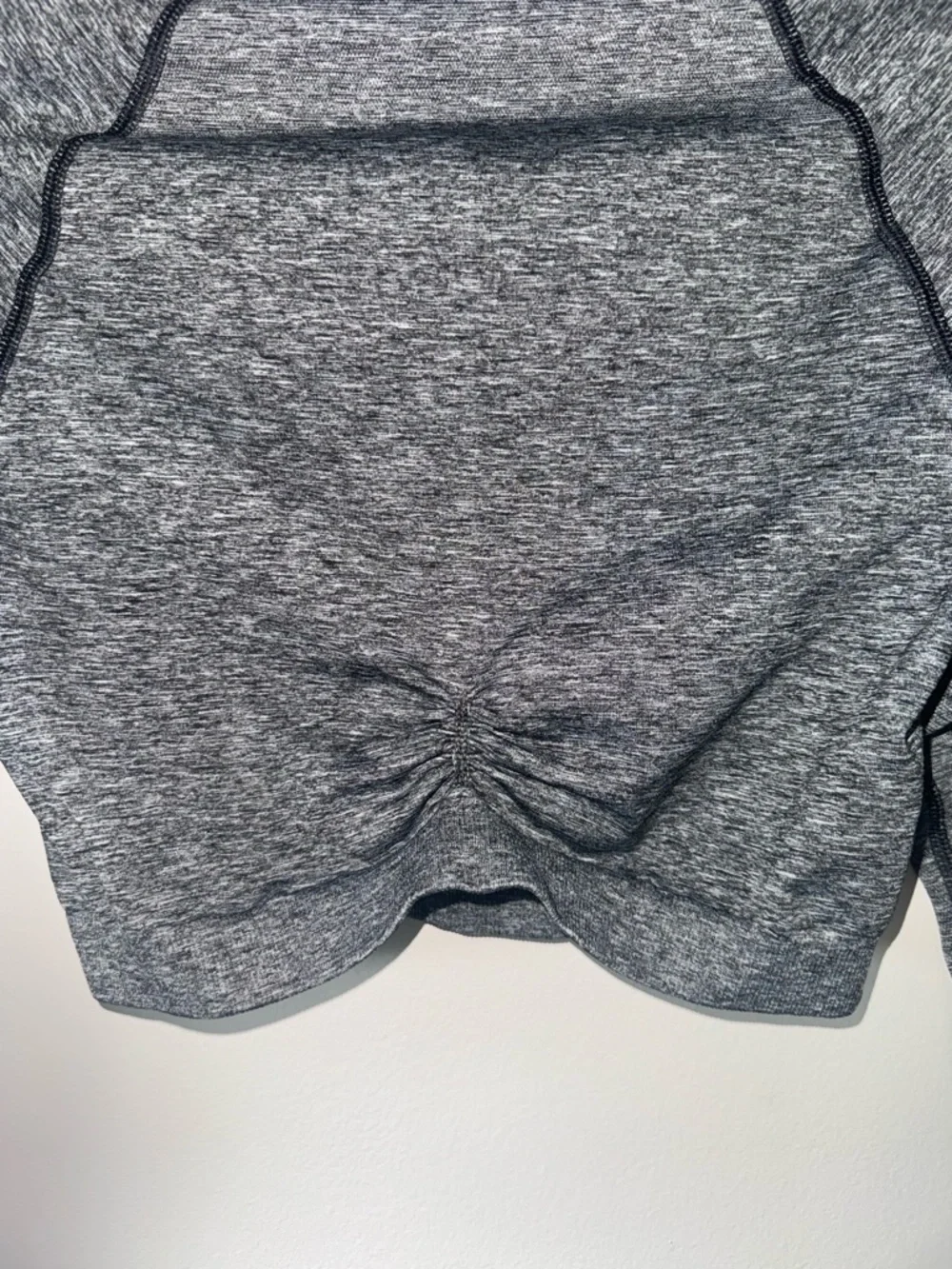 Gymshark Women's Gray Stretch Cropped Long Sleeve Crew Neck Crop Top Size M - Picture 4 of 5